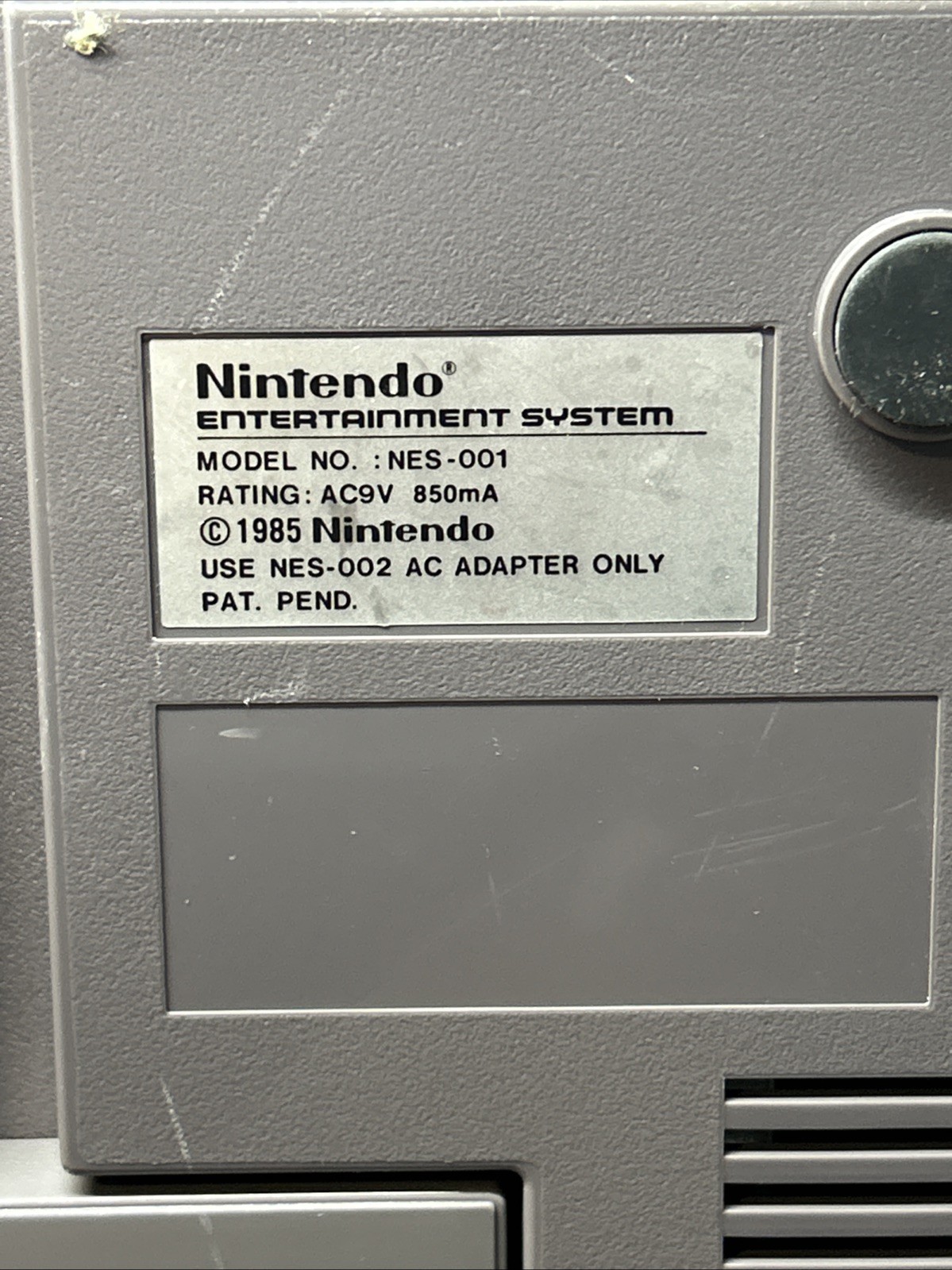 VTG 1985 Nintendo NES-001 Console 2 Controllers And Duck Hunt Gun🔥