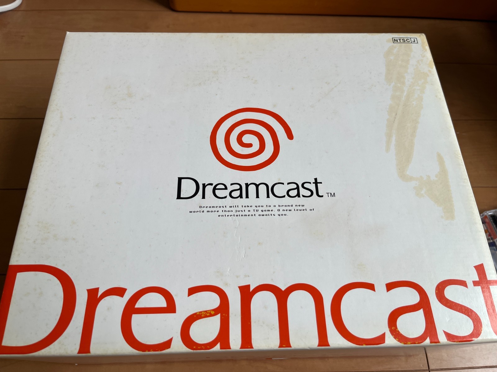 SEGA DreamCast Console (HKT-3000) & Controller with 2 games and BOX and Manual