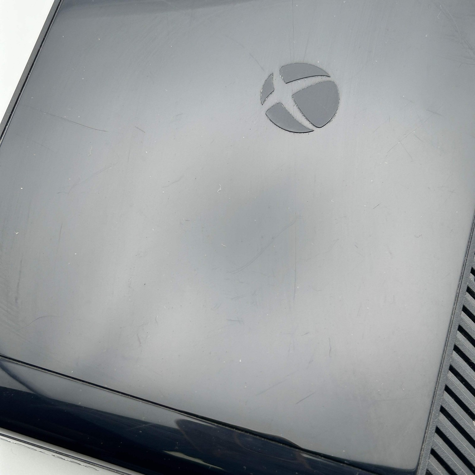 Broken Microsoft Xbox 360 E 250GB Console Gaming System 1538 READ