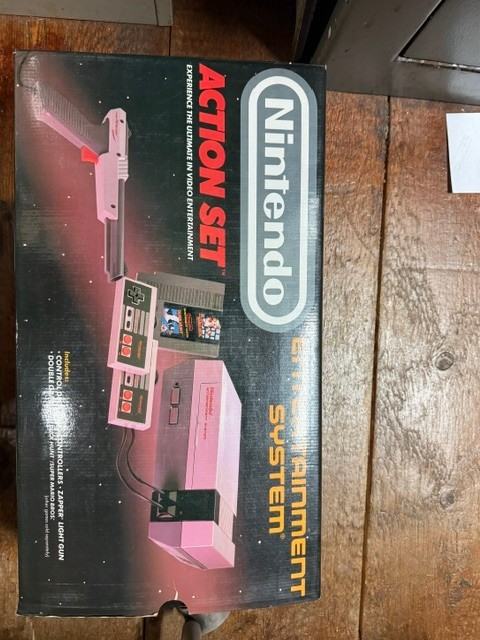 Nintendo NES Action Set Console W/ SMB3 – Complete – Tested – Authentic – Clean!