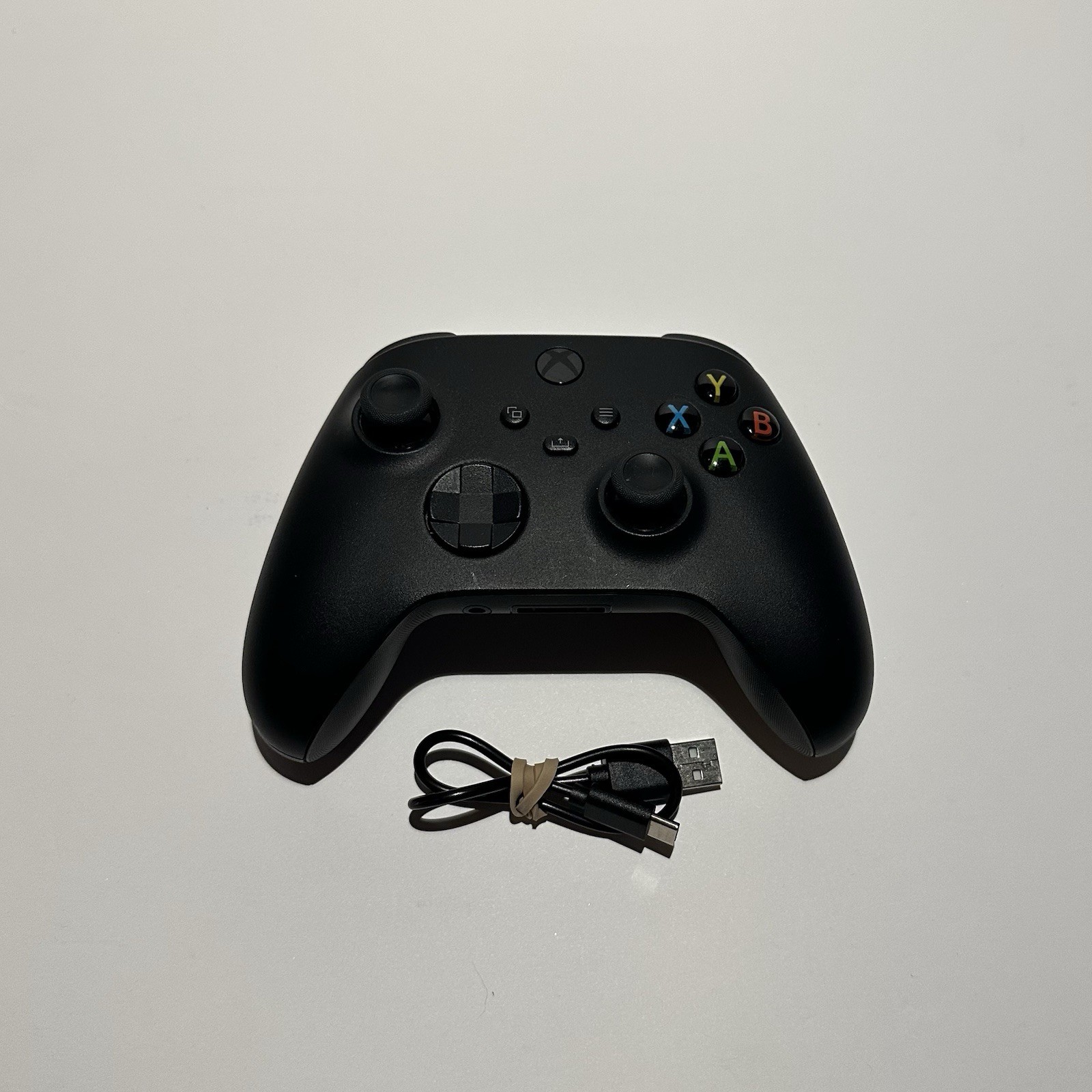 Xbox One 500GB Console w/ Cords & Controller Tested Working