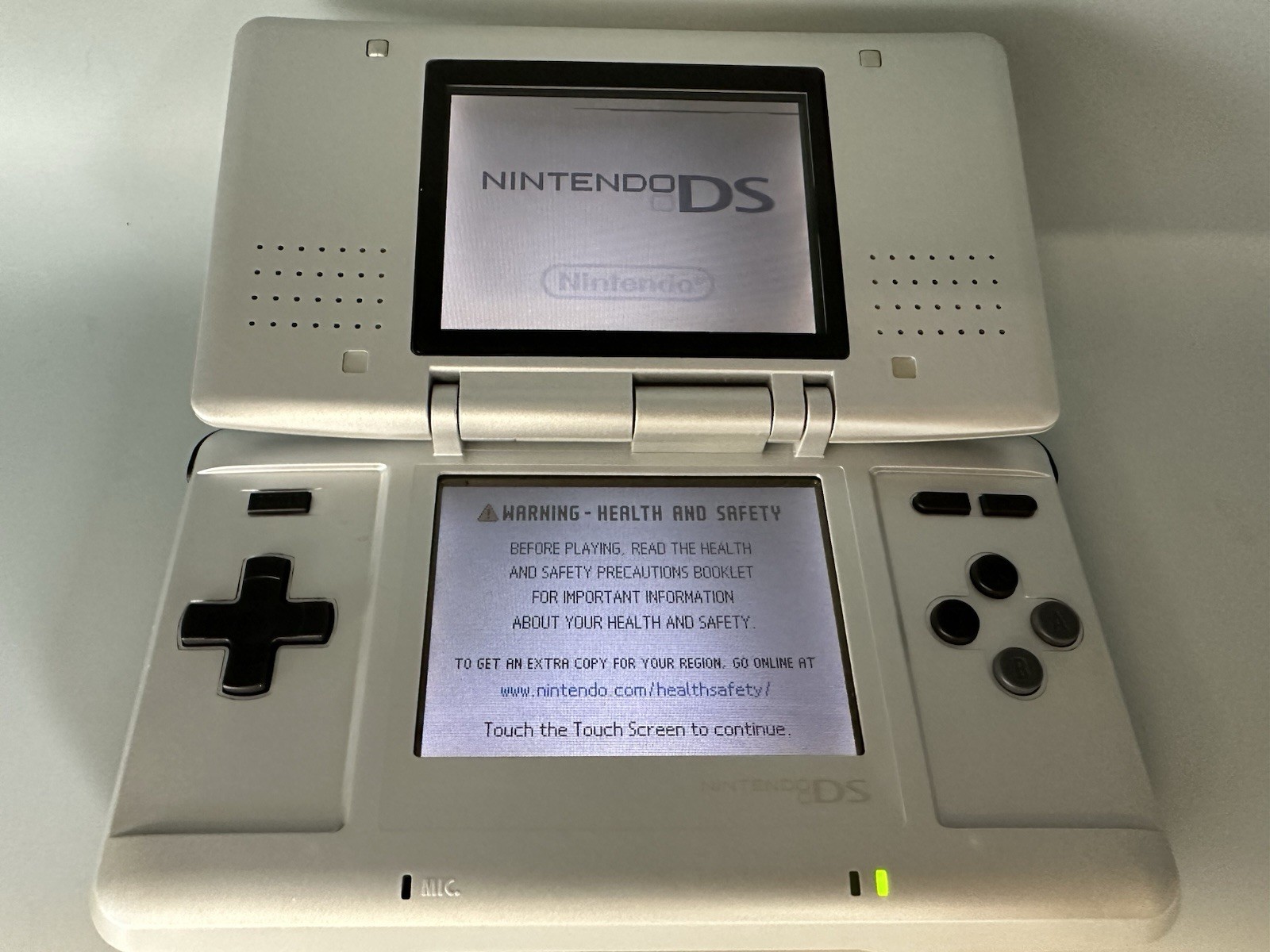 Nintendo DS Original Console NTR-001 Titanium Silver w/ charger – Working (READ)