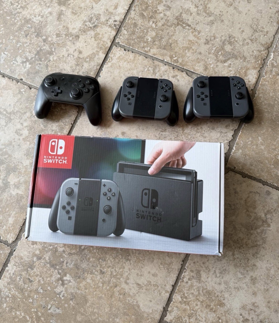 Nintendo Switch Gray/Black Dockable Hybrid System w/ Joy-Con & Pro Controller