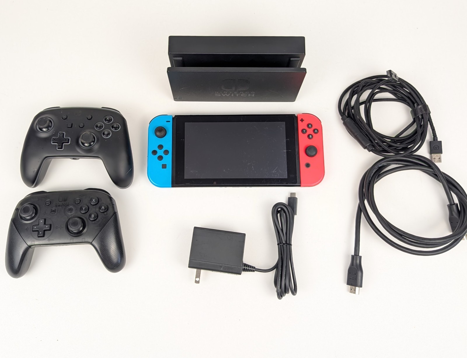 Nintendo Switch Bundle 32gb Console With Dock, Controllers, Cables, Charger