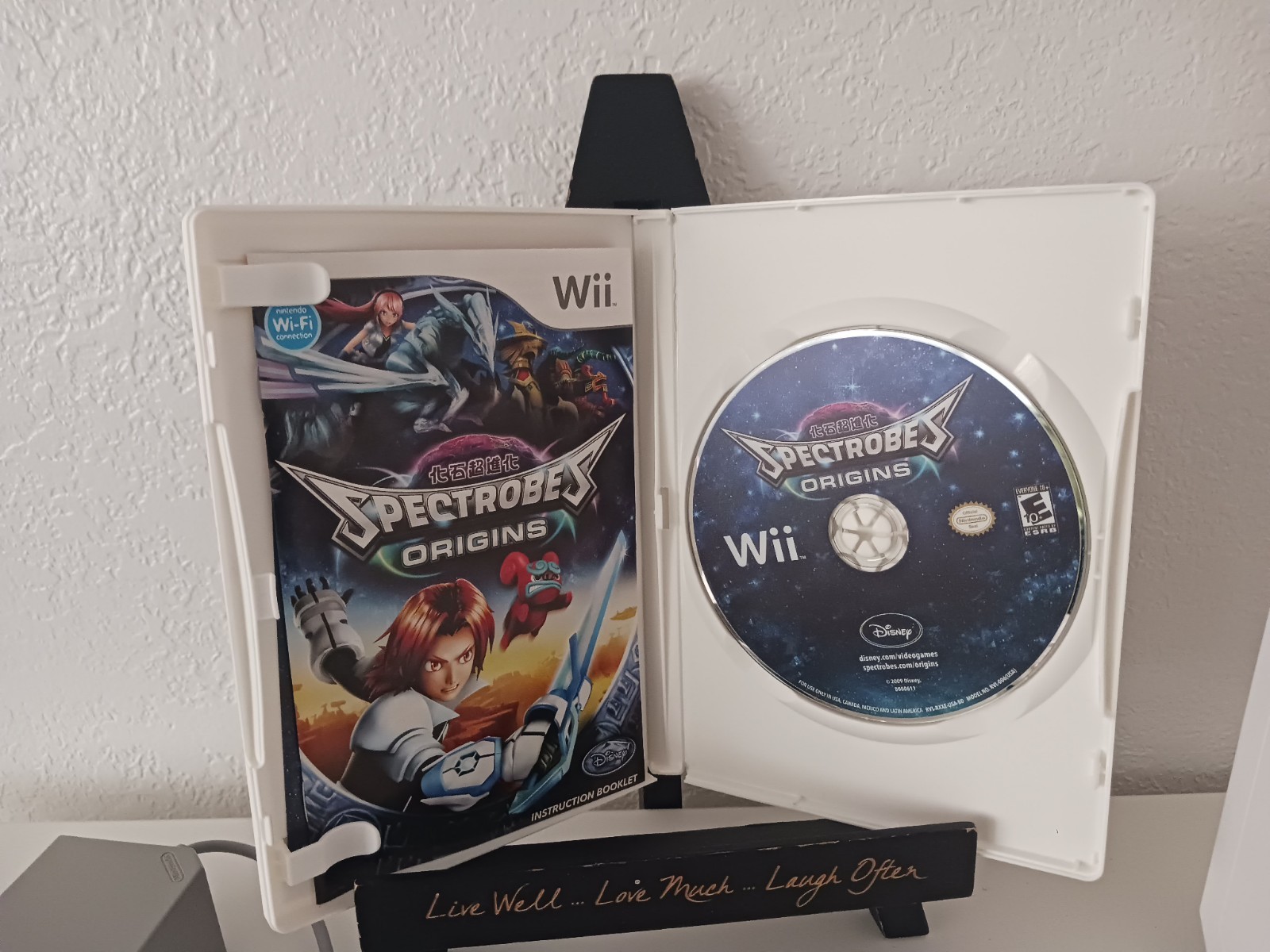 Nintendo Wii Console Bundle (RVL-001) Spectrobes Origins GameCube Compatible
