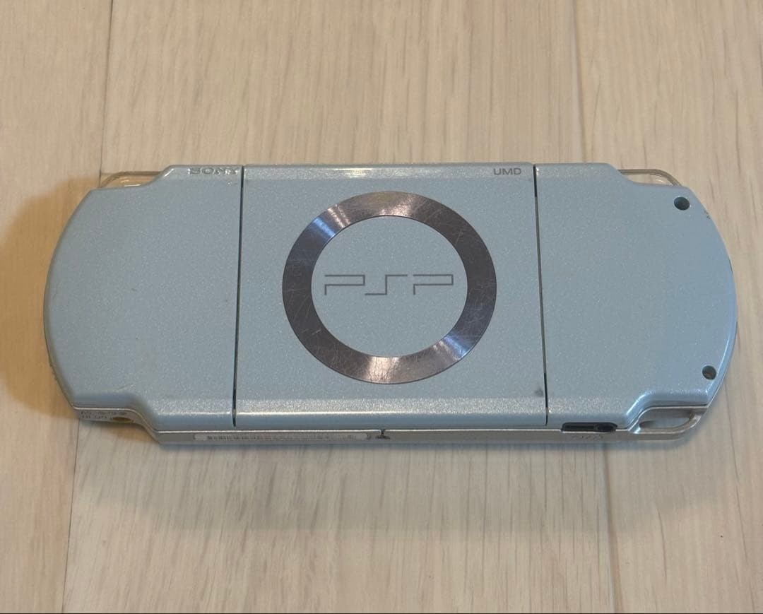 Sony PlayStation Portable PSP 2000 Console Felicia Blue w/Memory Stick USED