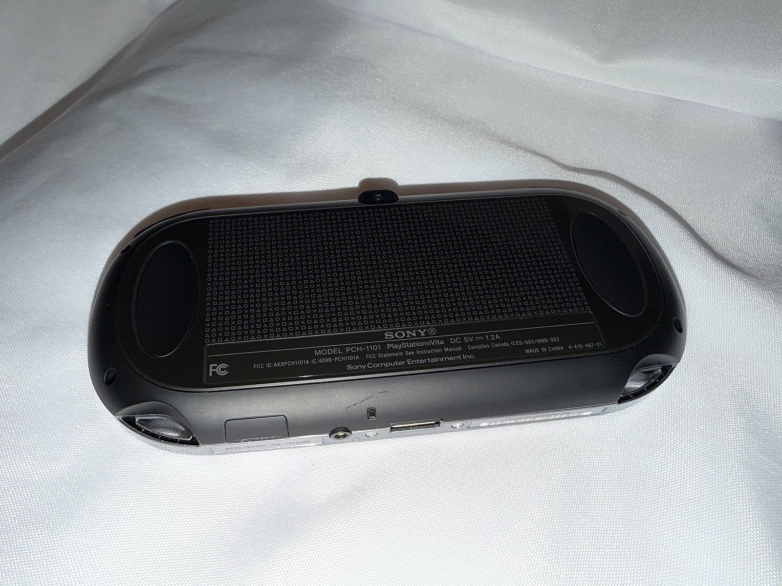 PlayStation Vita FW 3.60 OLED 4GB Memory 128GB SD2VITA Case Grip Bundle PCH-1101