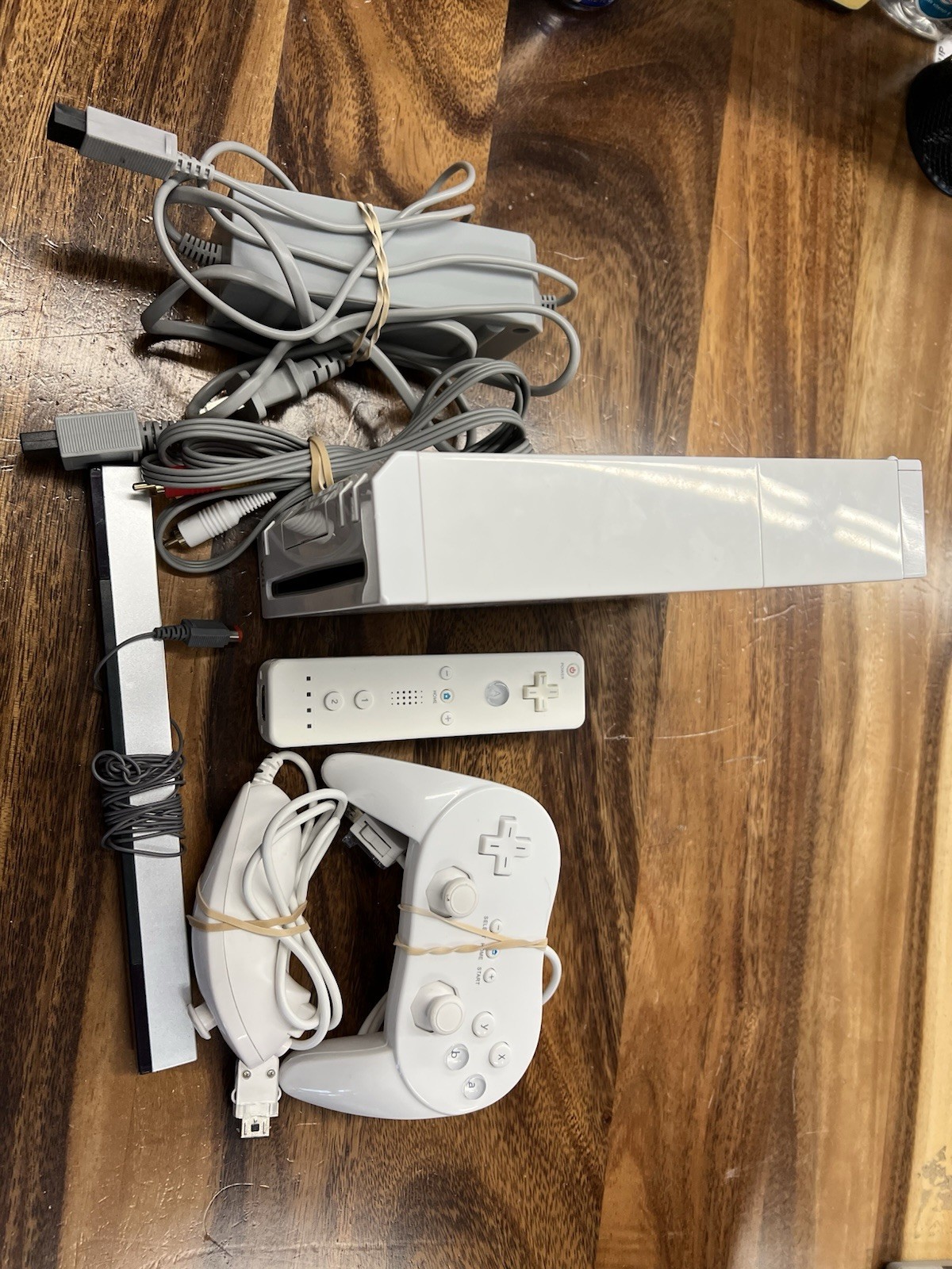 Nintendo Wii RVL-001 512 MB Home Console – White