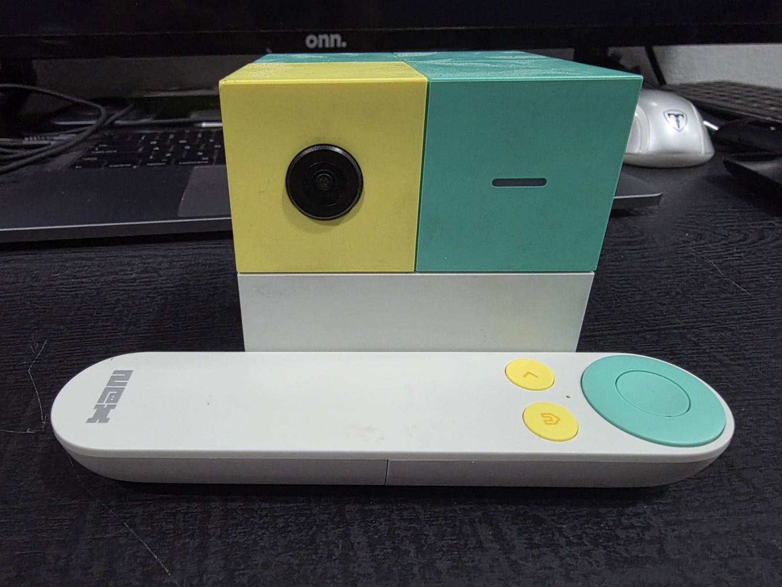 Nex Home Console 64GB 720p Wi‑Fi HDMI USB‑C w/ Controller White/Yellow/Green