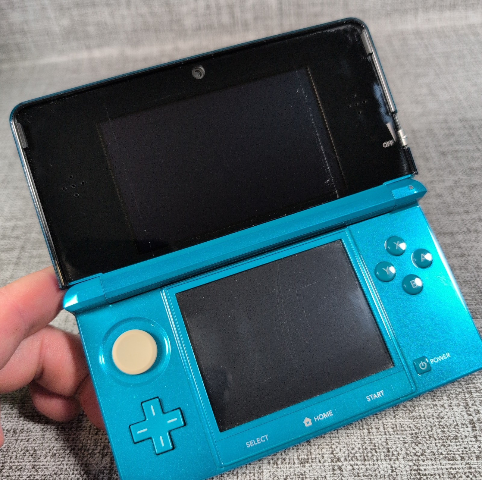 Nintendo 3DS Handheld System – Aqua Blue – Tested Working SD Card Stylus Charger