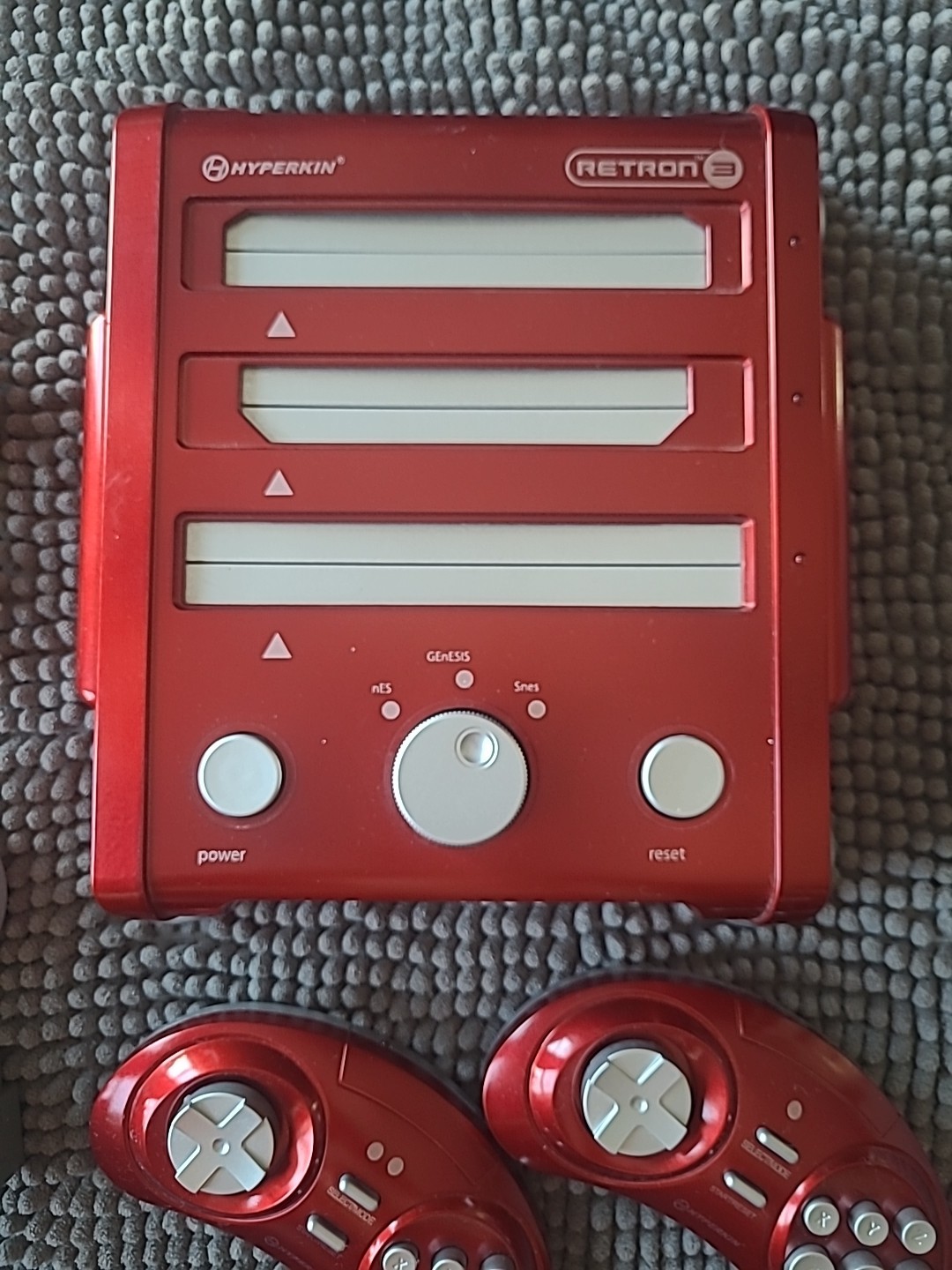 Red Hyperkin Retron 3 2.4GHz Console With 4 Controllers + Cords NES SNES GENESIS