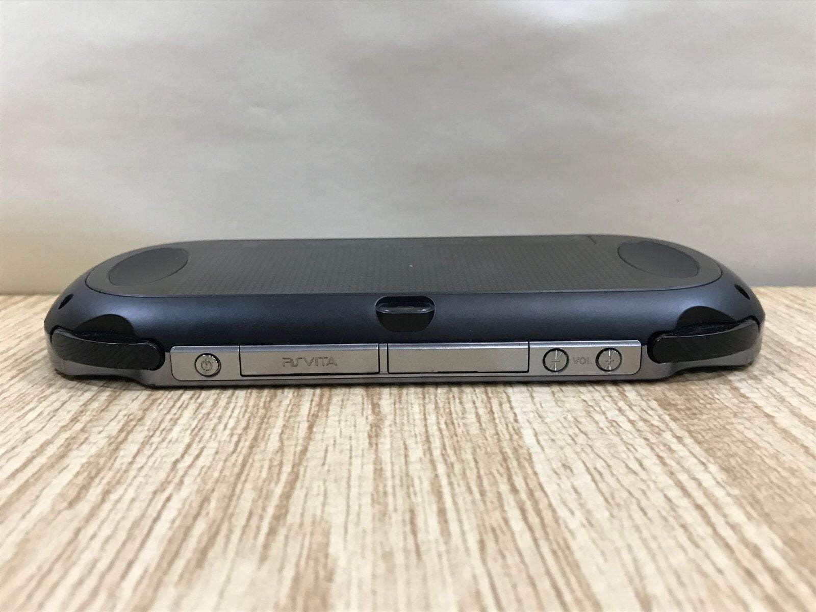 PS Vita PCH-1000 CRYSTAL BLACK Console Japan – With Defects GE1740