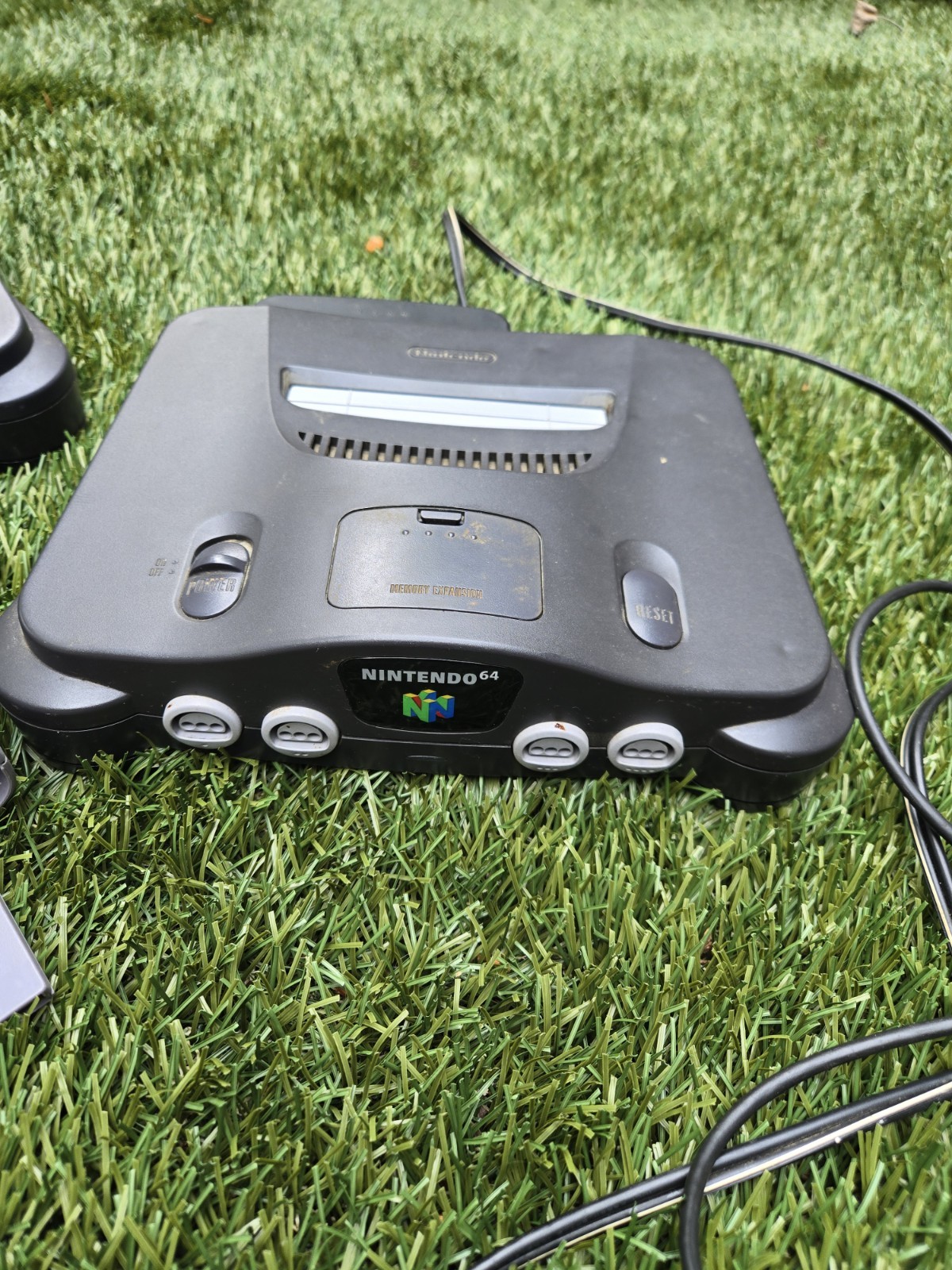 Vintage Nintendo 64 N64 Console X 2 OEM Bundle,4 Controllers Other Accessories