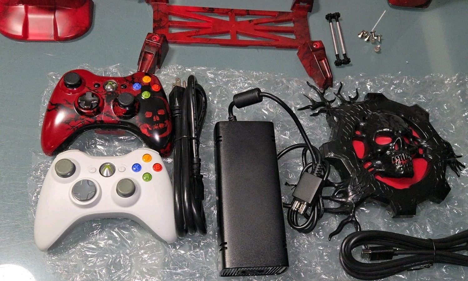 Xbox 360 Limited Edition Gears of War 3 Console + 2 Controllers, Also W/ Vault