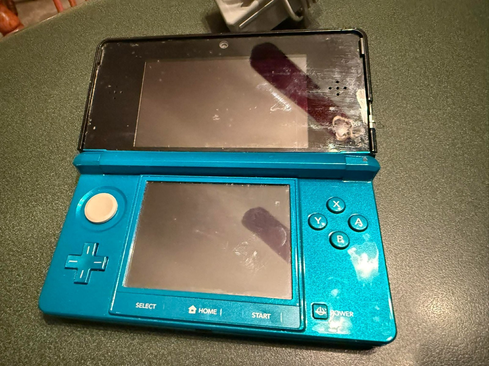 Nintendo 3DS Green Teal Handheld Console w/ Stylus Super Smash Bros 2GB SD