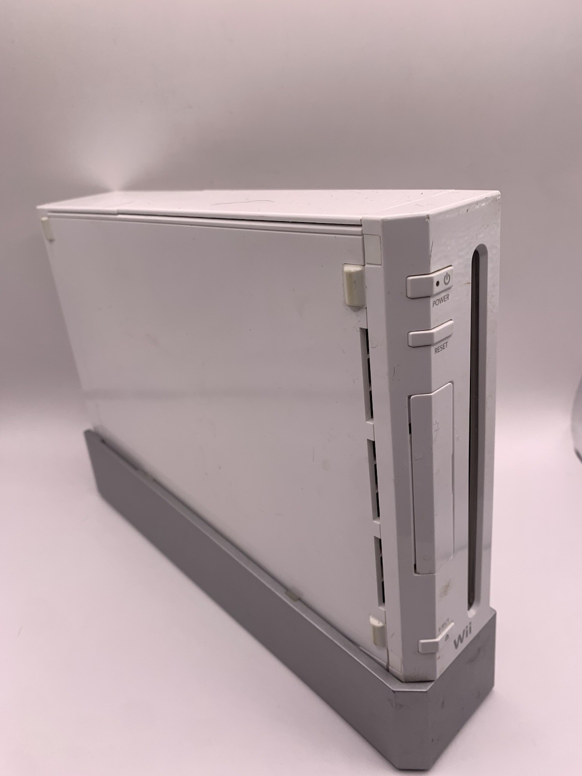 Nintendo Wii RVL-001 512 MB Home Console – White No Cord No Controllers