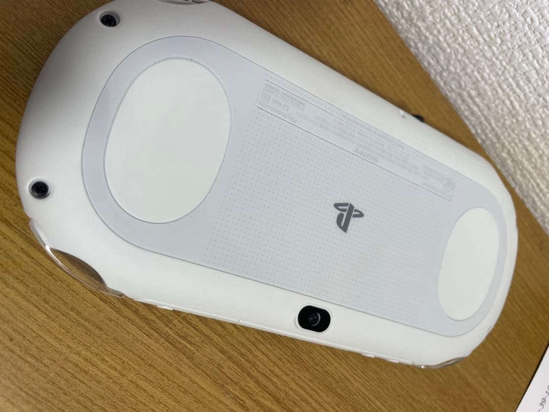 Sony PS Vita PCH-2000 White Console Tested Working Charger Included Region Free