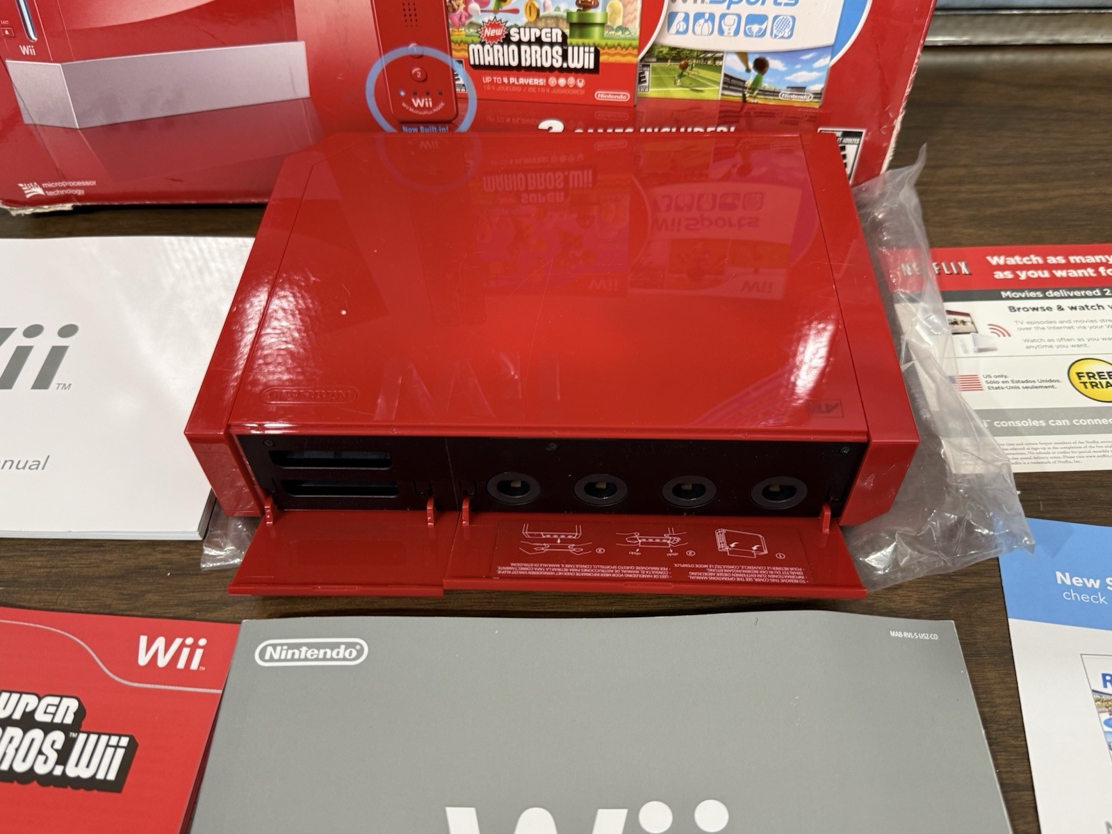 Nintendo Wii Red Console & Box RVL-001 (USA) Super Mario Bros. 25th Anniversary
