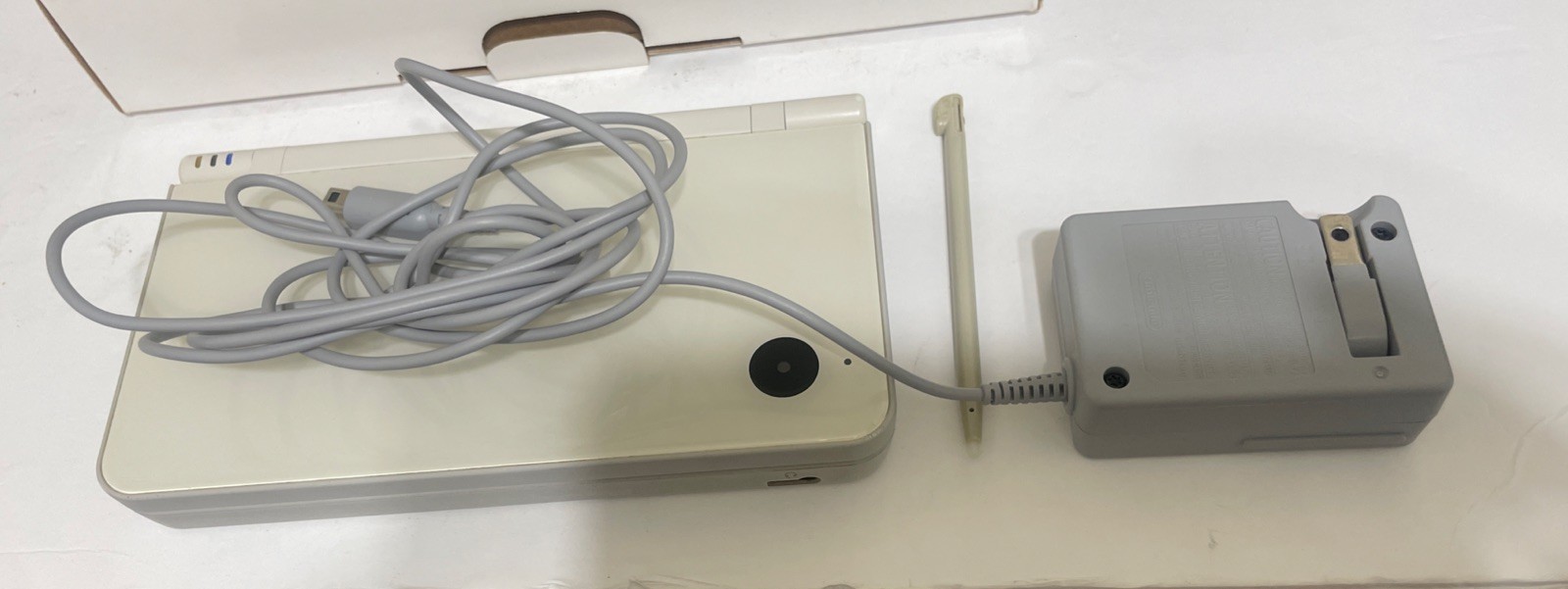 Nintendo DSi LL Japanese Edition Natural White Original Box , No Stylus