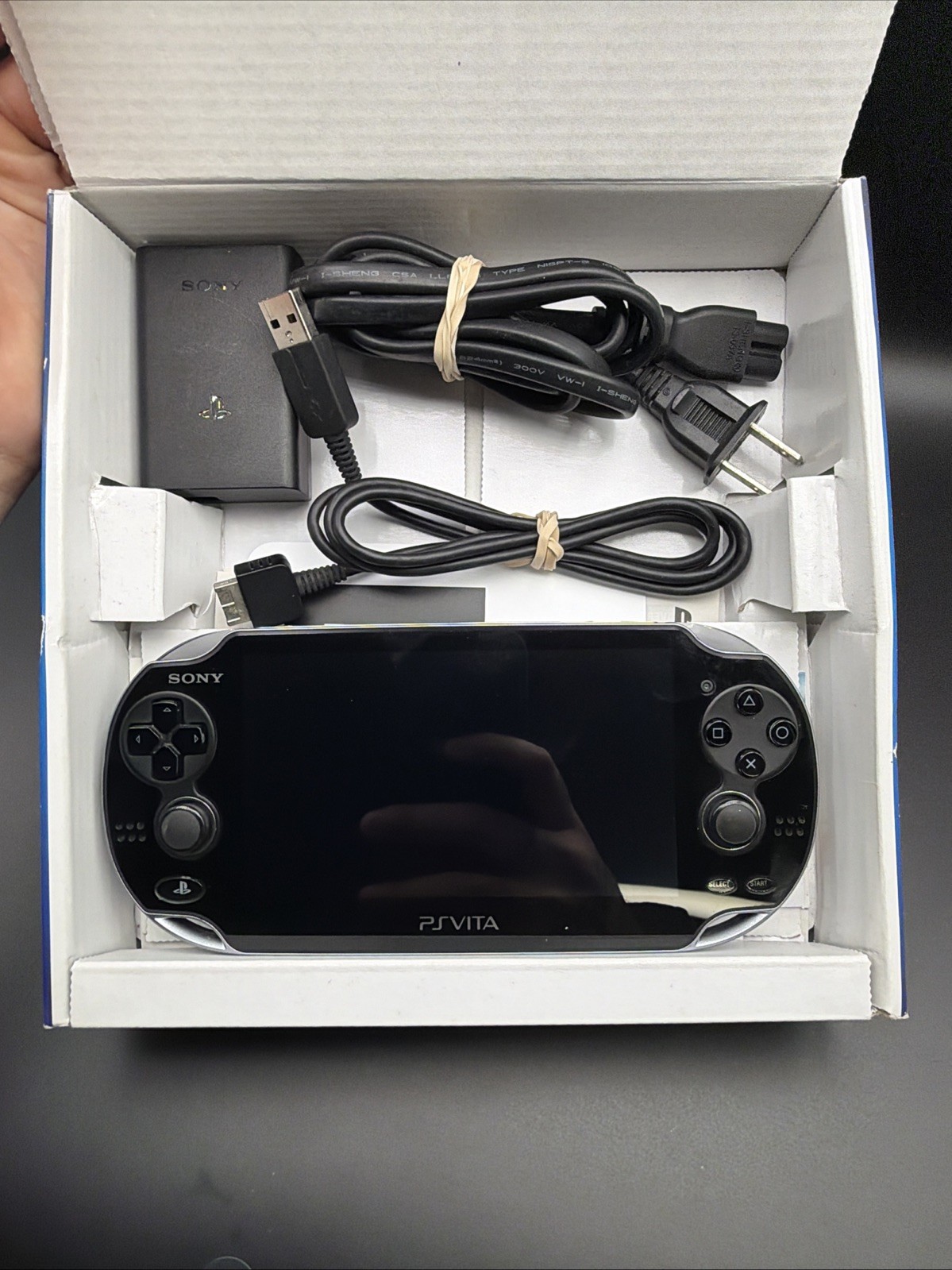 PlayStation Vita PS Vita Crystal Black w/8GB Card OLED Wi-Fi Console •READ DESC!