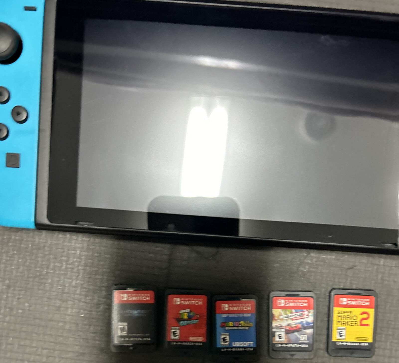 NintendoSwitch HAC-001 32GB Console + 5 Switch Games