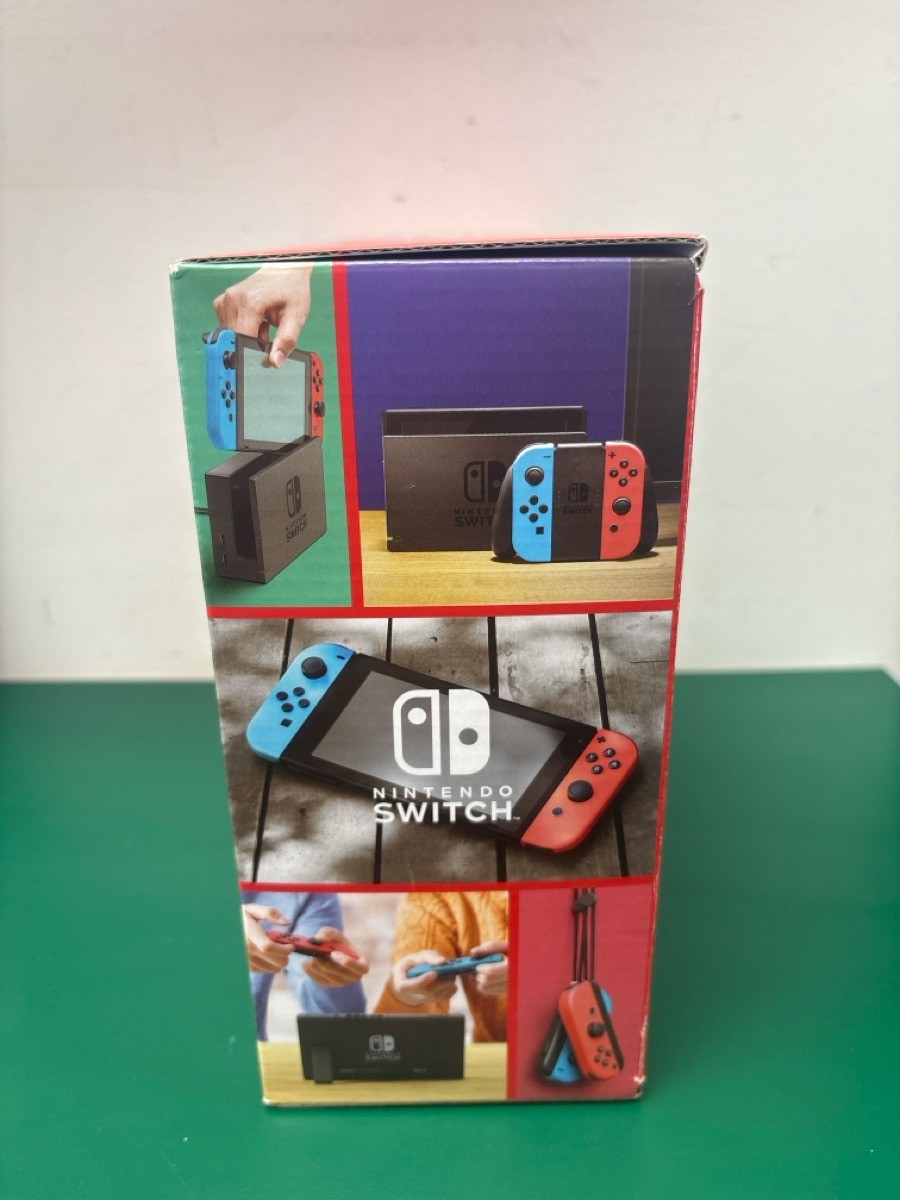 NINTENDO SWITCH HAC-001 BLACK BLUE RED HANDHELD SYSTEM (E16003459)