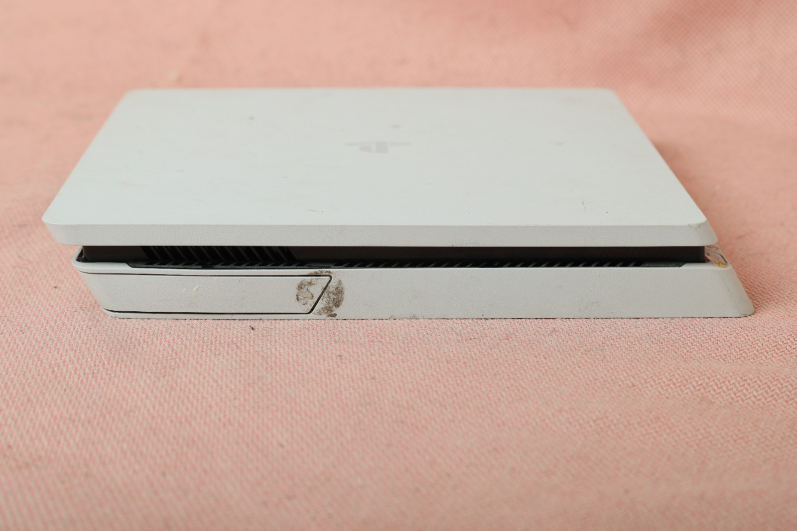 Sony PlayStation 4 Slim 500GB – White Console Only Firmware 10.50