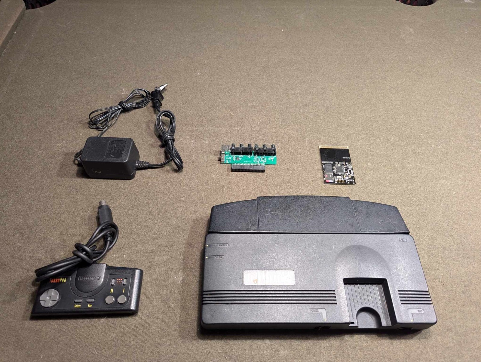 NEC TurboGrafx Turbo Grafx 16 TG16 Console in good condition with extras RCA