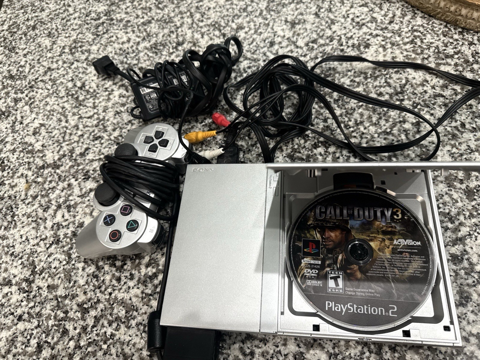 Sony PlayStation 2 Slim Silver Console Bundle 1 Controller COD 3 included