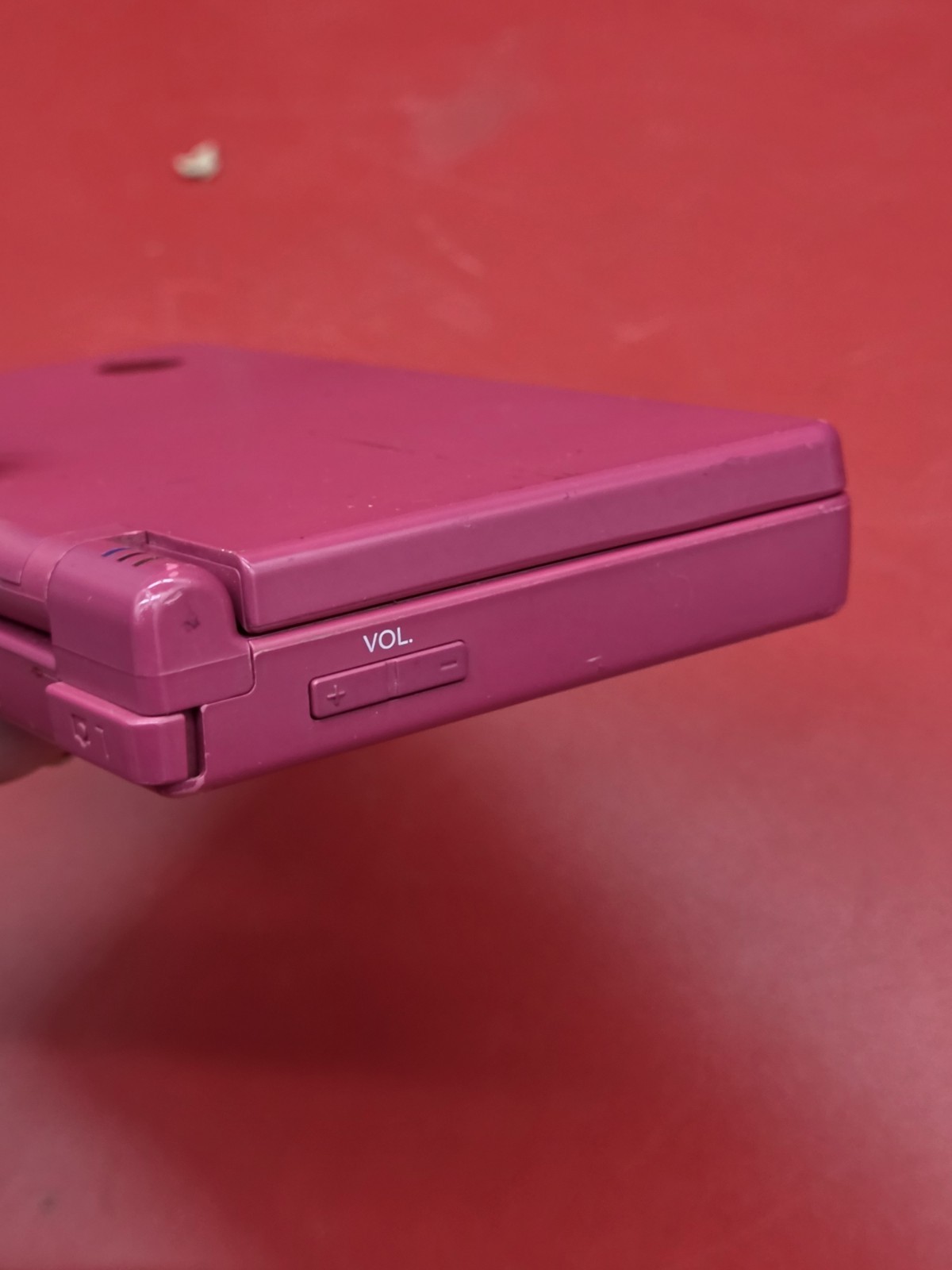 Nintendo DSi Pink Console TWTL-001 Handheld System Camera WiFi With Charger