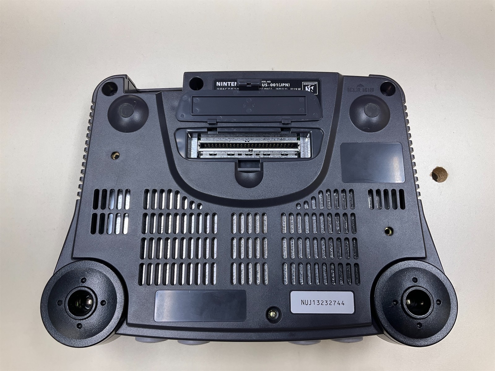 JAPANESE NINTENDO 64 NUS – 001 CONSOLE ONLY W/JUMPER PACK – – USED