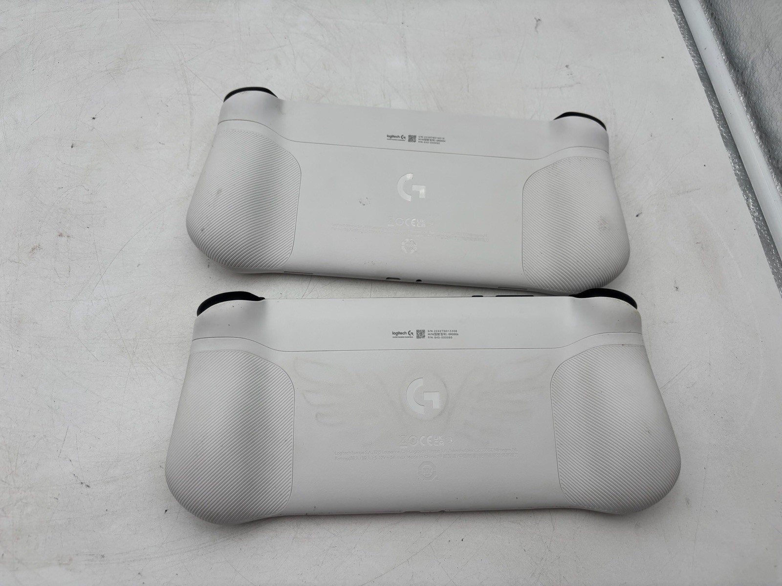 Lot Of 2 Logitech G Cloud 7-Inch Handheld Portable Gaming Console – As Is PARTS