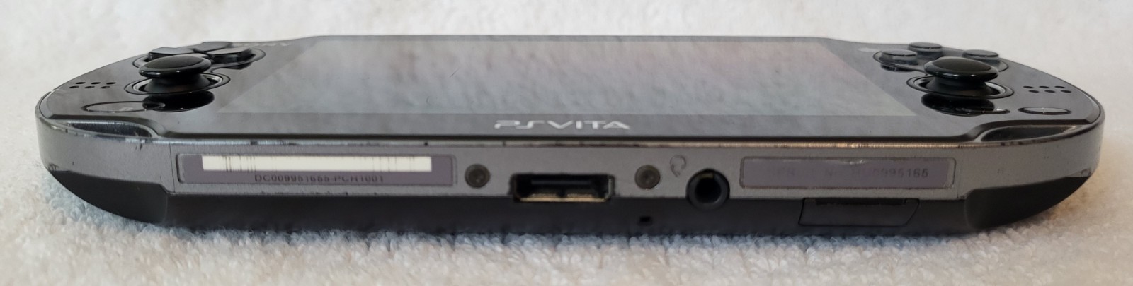 Sony PlayStation Vita 1000 PSVita System Console w/ Charger Cable