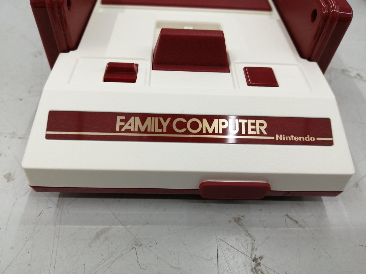 With Adapter Can be connected to a TV Model CLV 101 NINTENDO