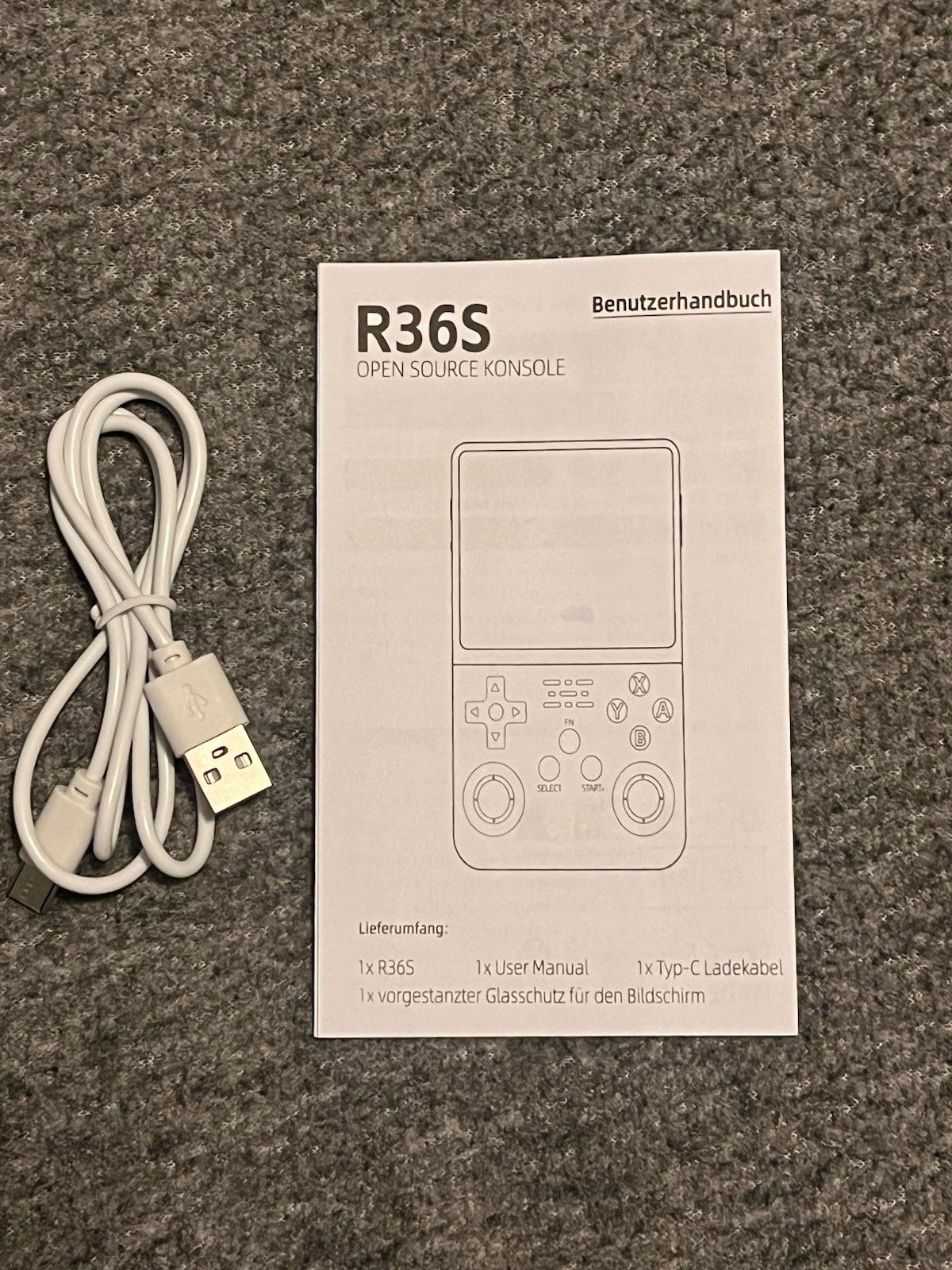 R36S Retro Handheld 64GB Video Game Console Emulator 3.5 Inch HD IPS Screen NEW
