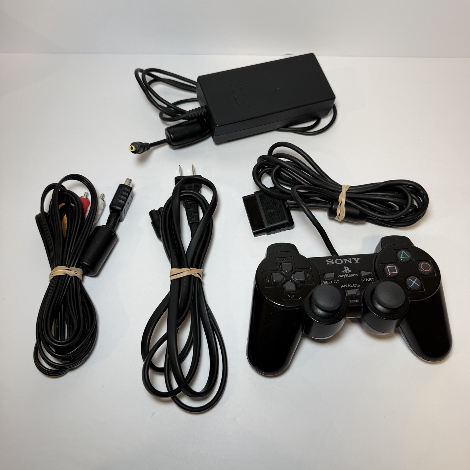 Sony PlayStation 2 Slim PS2 Console SCPH-75001 Black W/ Cords & Controller