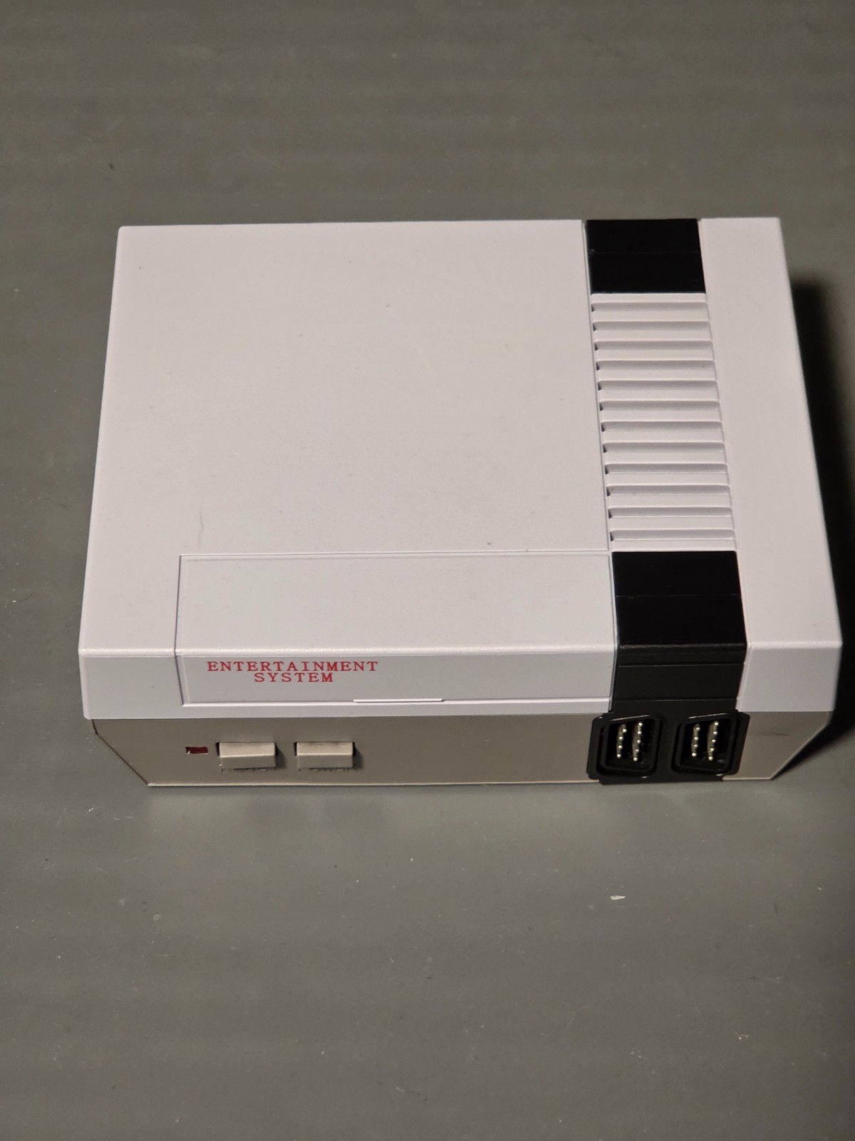 Nintendo Entertainment System Video Game Mini Console Built-In 620 Classic Games
