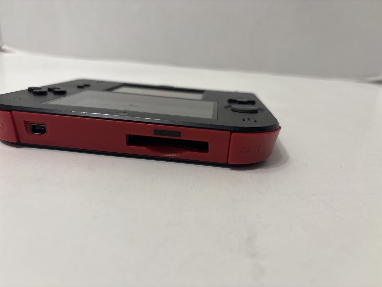 NINTENDO 2DS HANDHELD CONSOLE FTR-001 BLACK / RED WORKING NICE 1 Game & Stylus