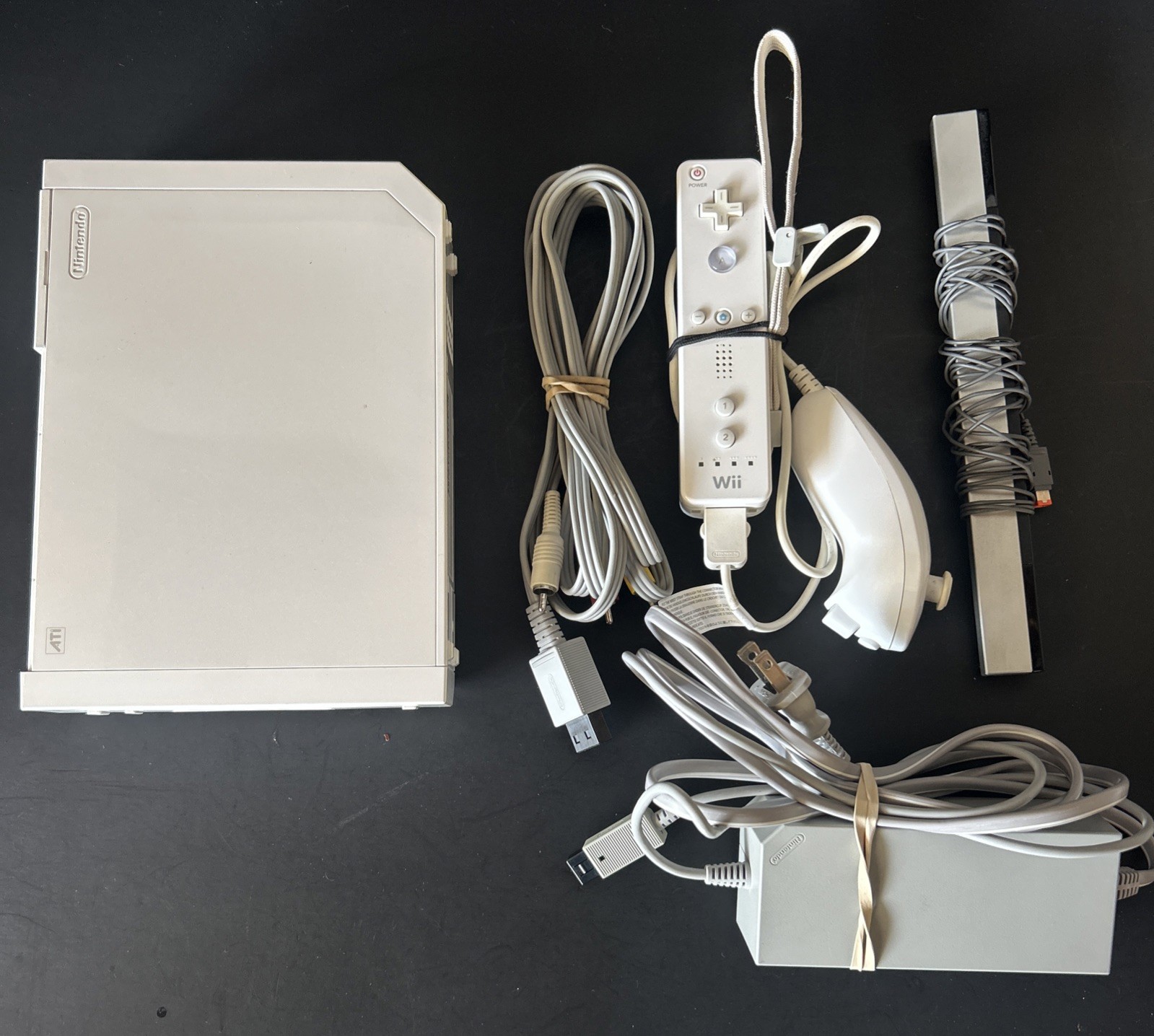 Nintendo Wii Console Bundle Tested w Accessories & Battle Bands+ Xbox-PS3 Games