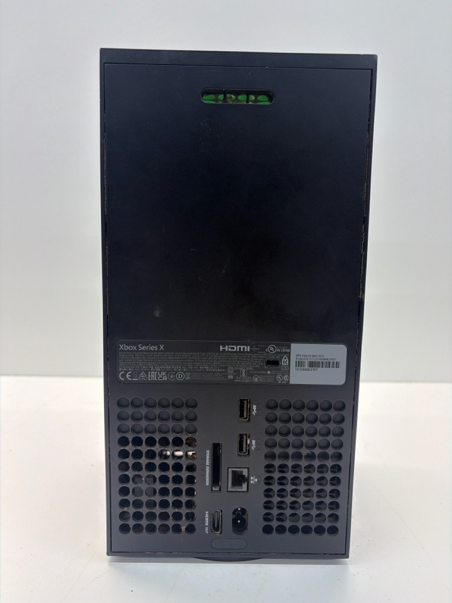 MICROSOFT XBOX SERIES X – CONSOLE – 1TB – 1882 PRE-OWNED (P23016978)