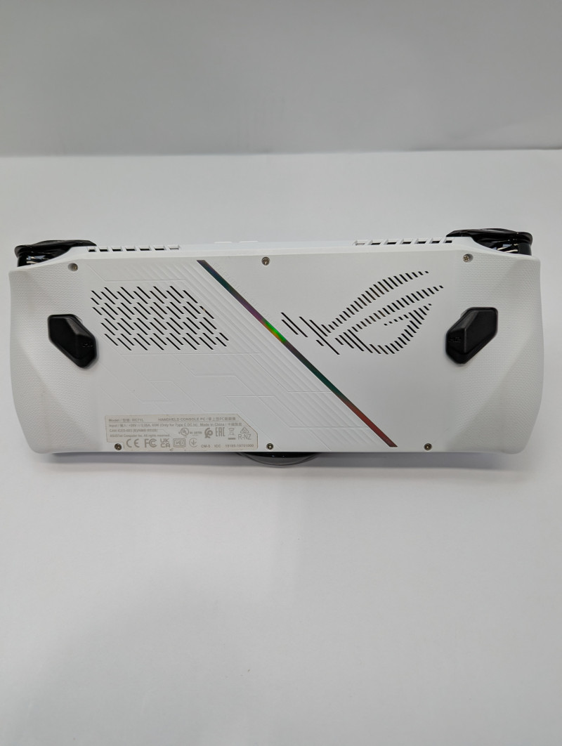 ASUS ROG Ally 7″ 120Hz FHD 1080p Gaming Handheld AMD Ryzen Z1 512GB White