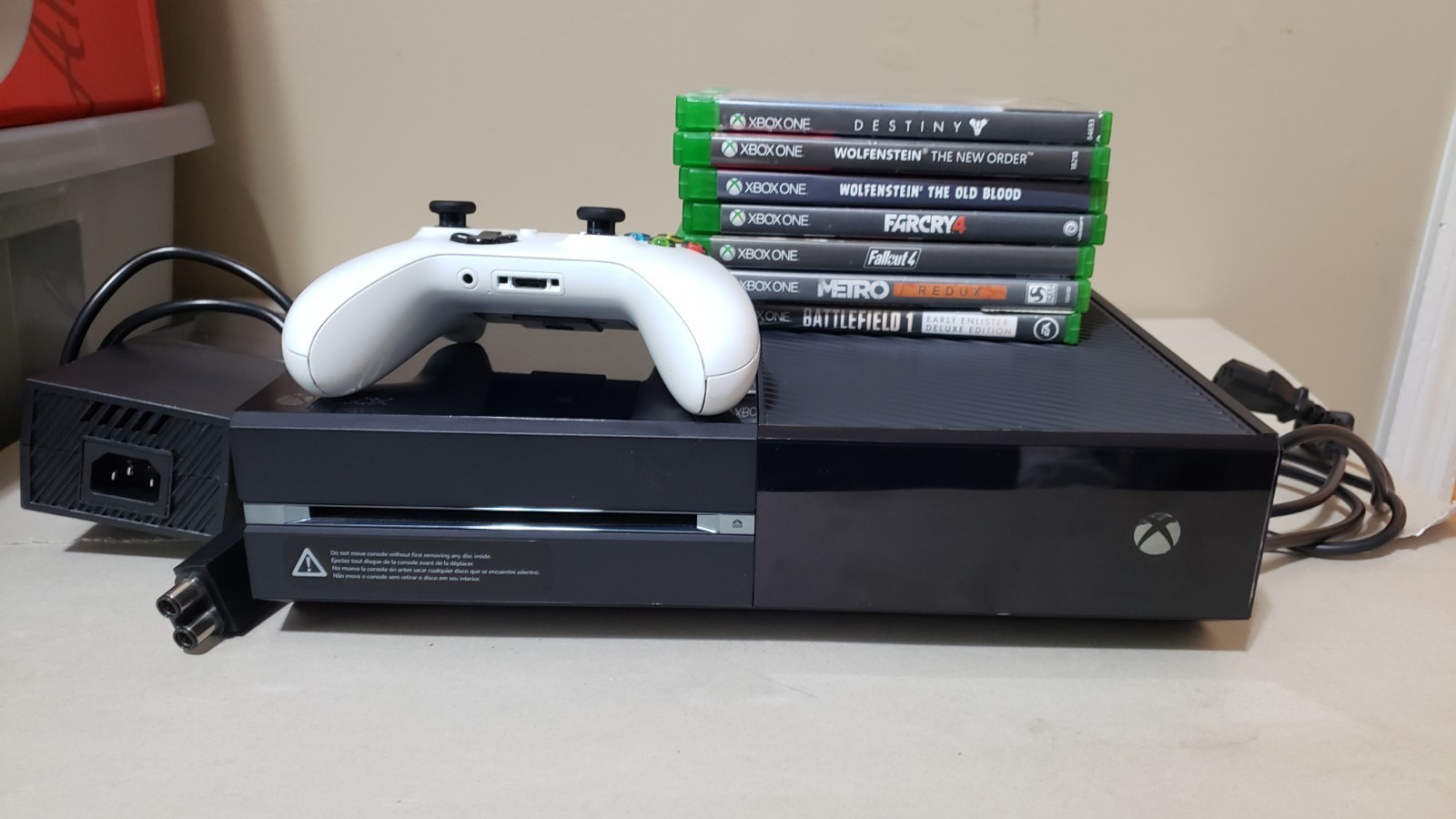 Microsoft Xbox One 500GB Console Model 1540 Black With 7 Games !