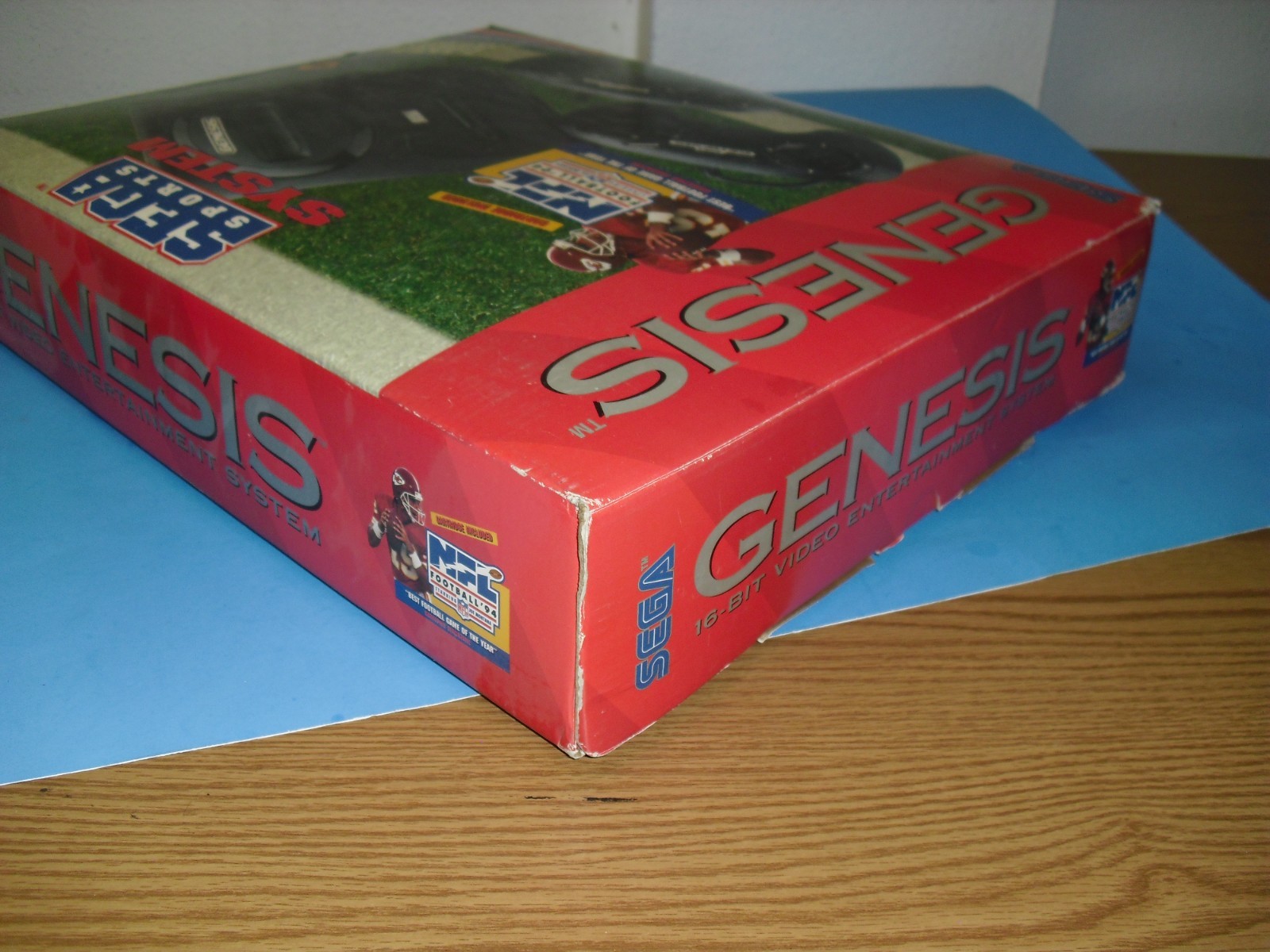 Sega Genesis Sports system complete in box w/ Stadium Cushion & NFL Football 94