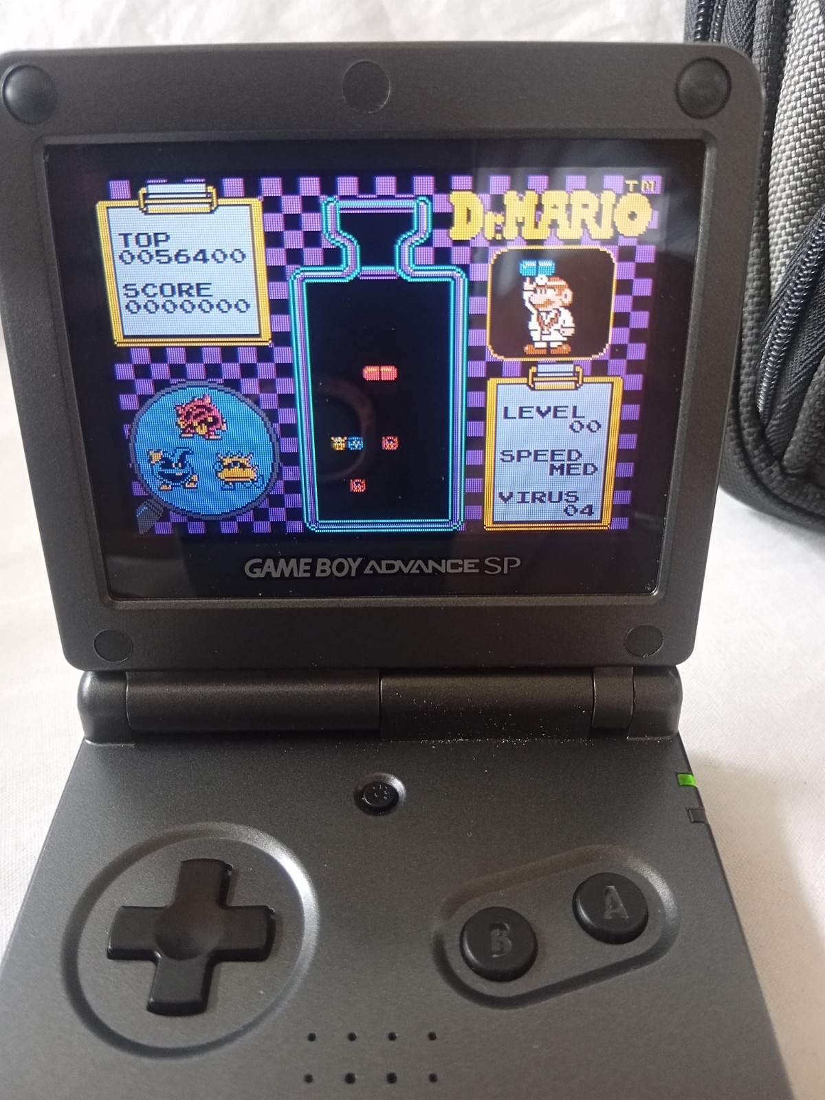 Nintendo Game Boy Advance SP AGS-101 Graphite Console Bundle 4 Game Charger Case