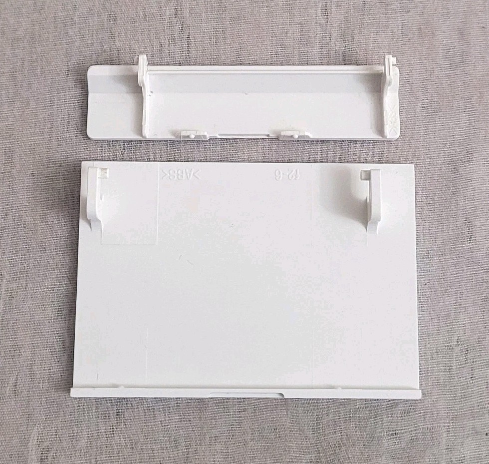 Official OEM Nintendo Wii Replacement Gamecube Port & SD Card Slot Cover, White