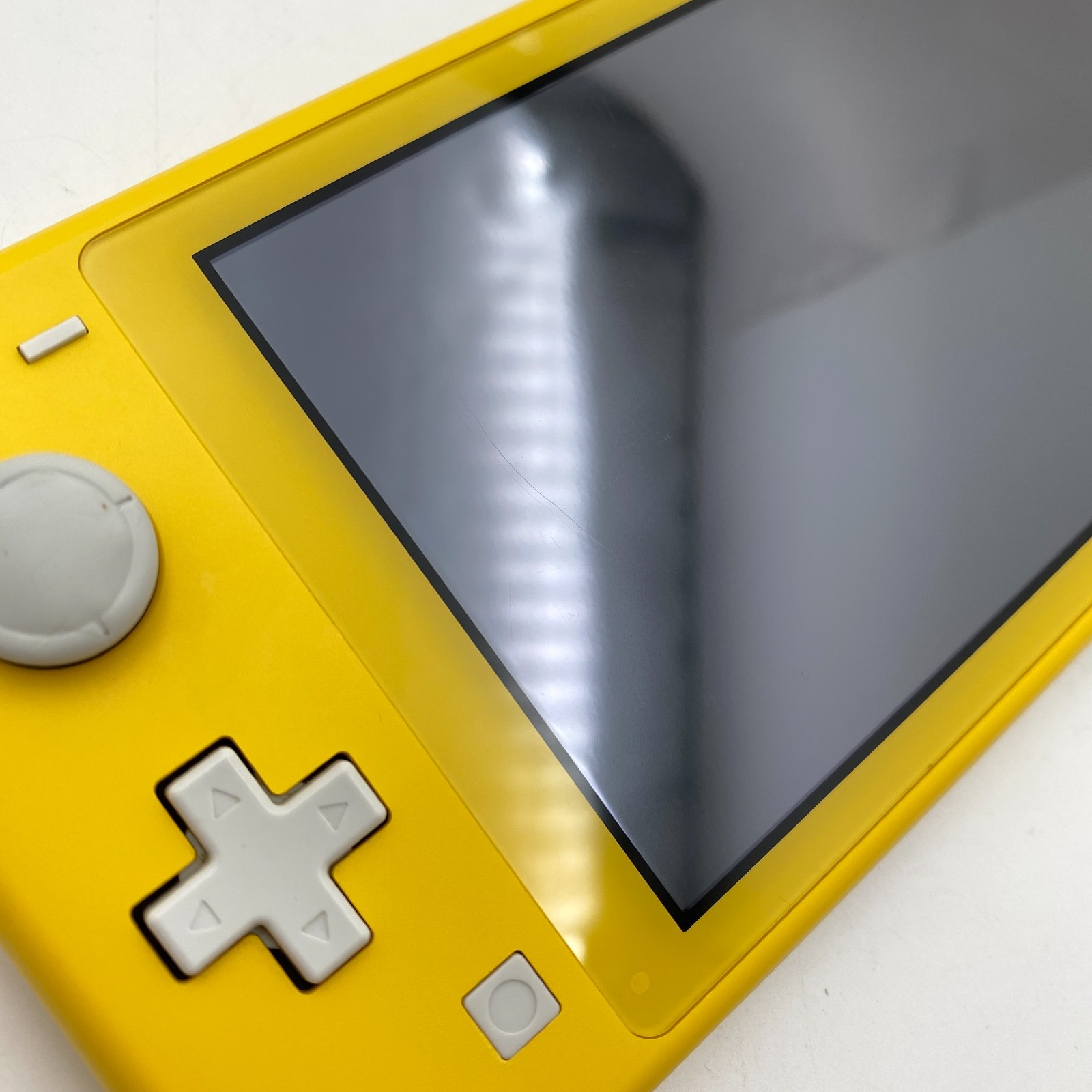 Nintendo Switch Lite – Yellow – Game Console – Fair Condition