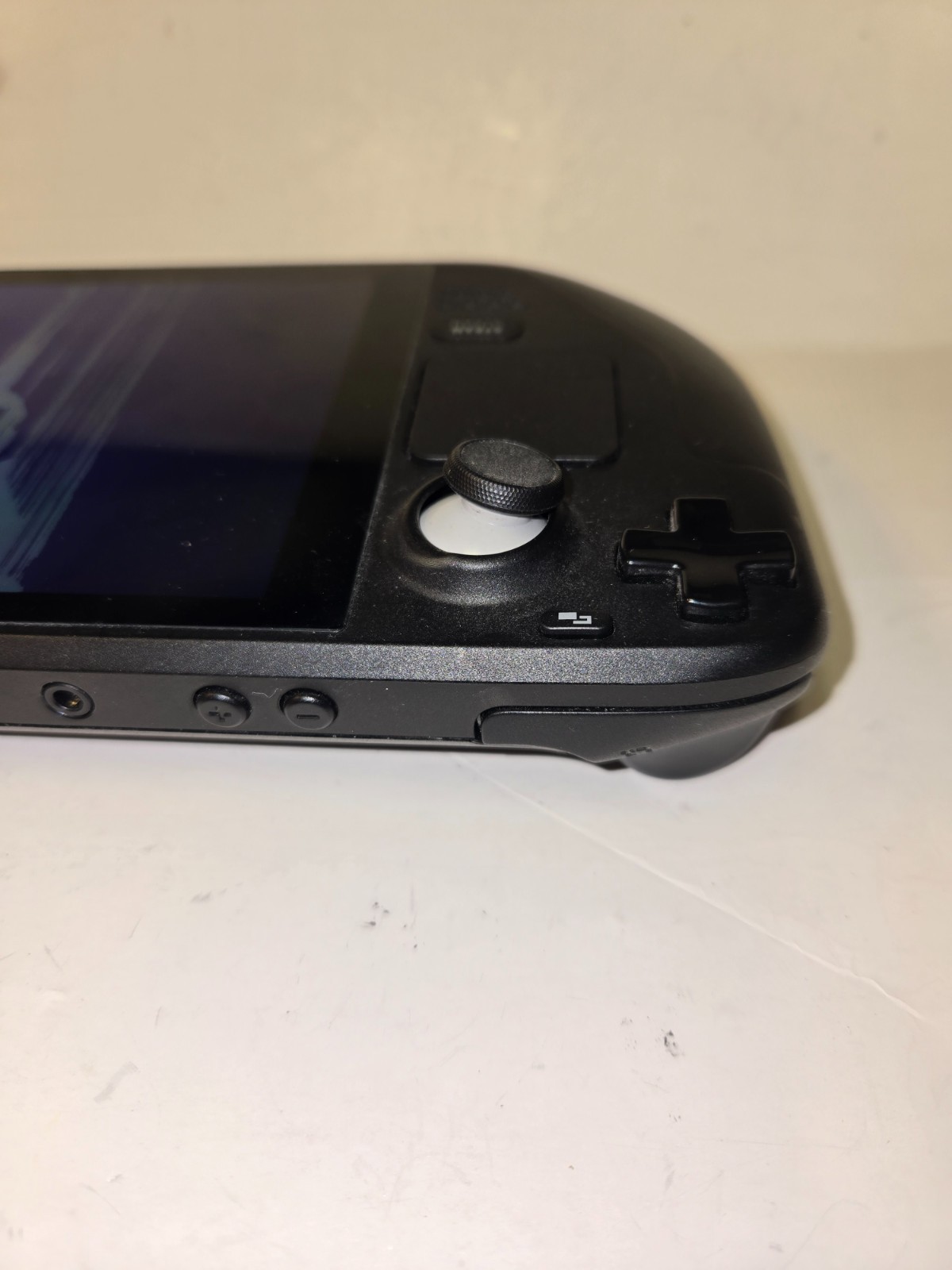 Valve Steam Deck 1010 LCD 256 GB w Case – Parts only Broken Screen & Controllers