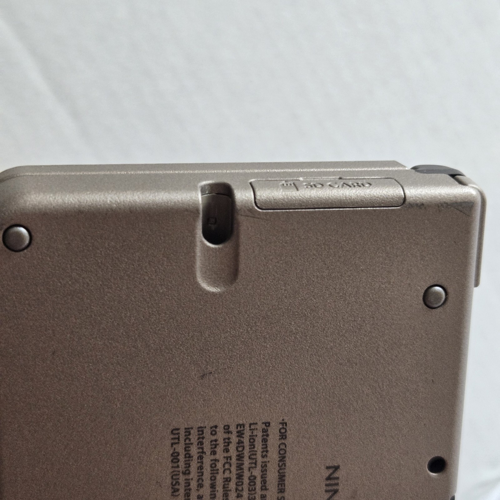 Nintendo DSi XL Bronze/Black Handheld Console Wi-Fi UTL-001 NTSC-U/C