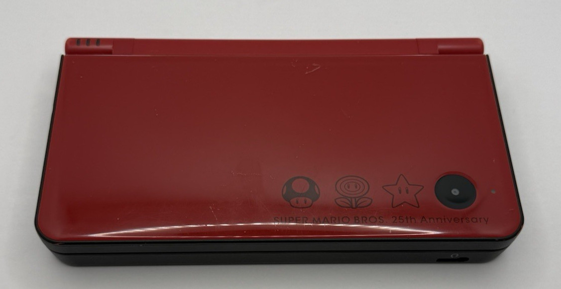 Nintendo DSi XL Super Mario Bros 25th Anniversary NO Stylus 2 Games & Charger A6