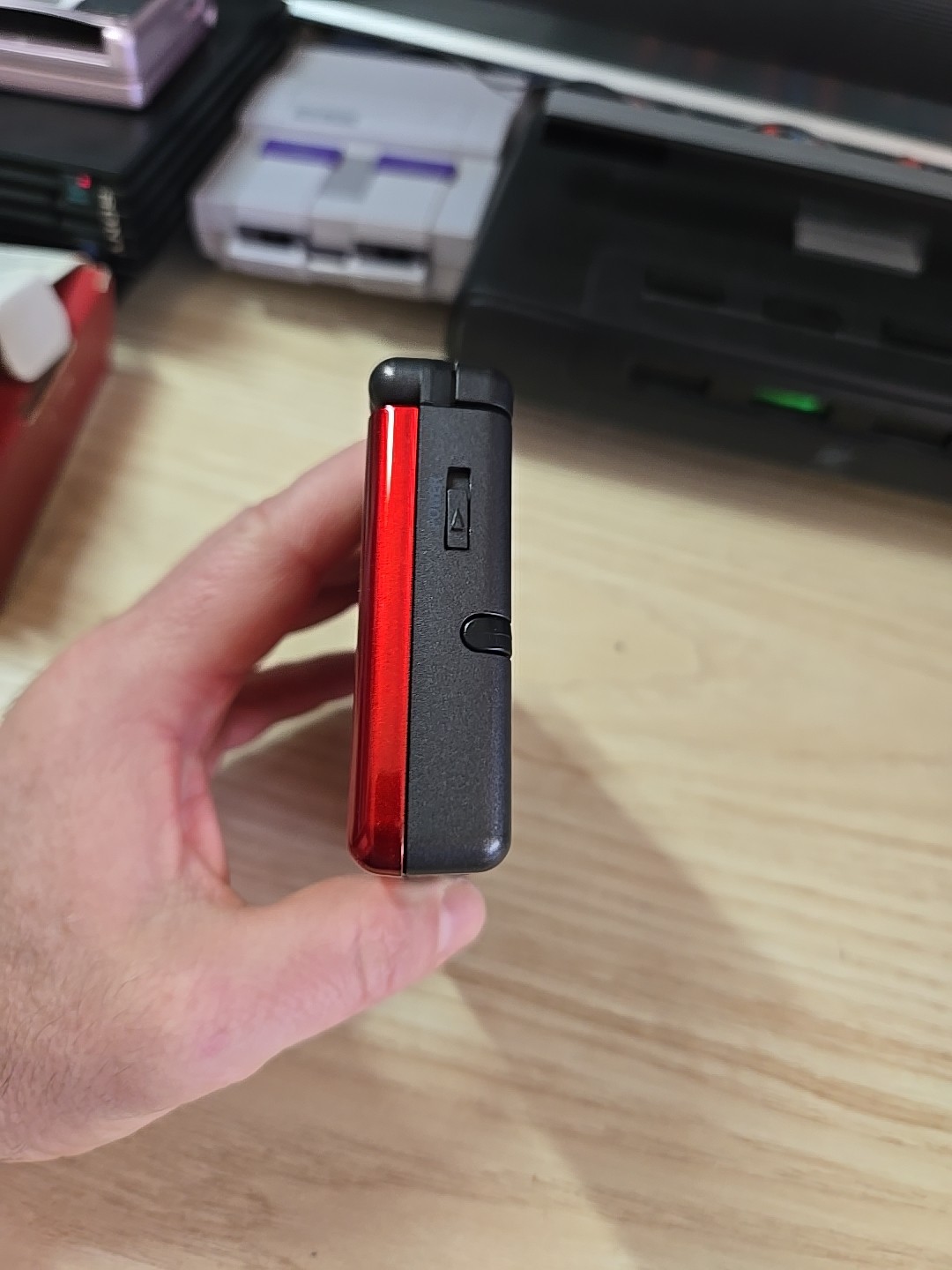 Nintendo DS Lite Crimson Handheld System – Red/Black – GBA Port NOT Working